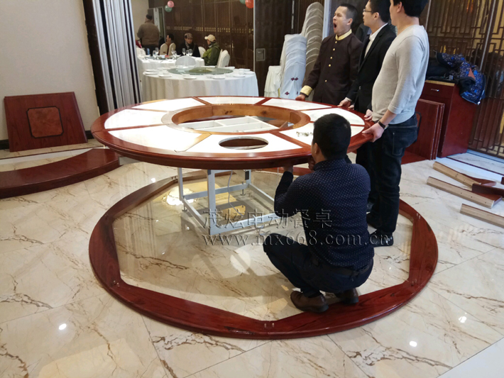 豪华大理石电动餐桌安装图片